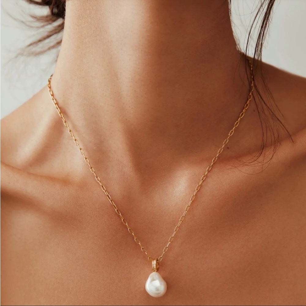 Anna Beck Baroque Pearl Pendant Necklace, 16-18" new with pouch